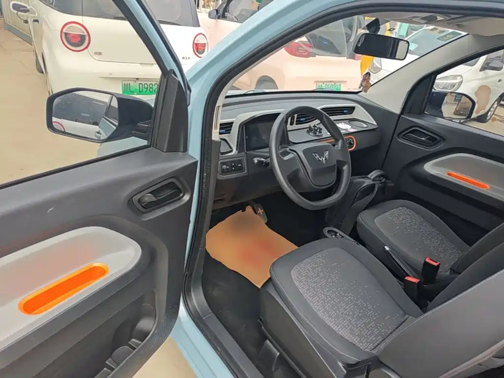 Wuling MINIEV — миниатюра 16