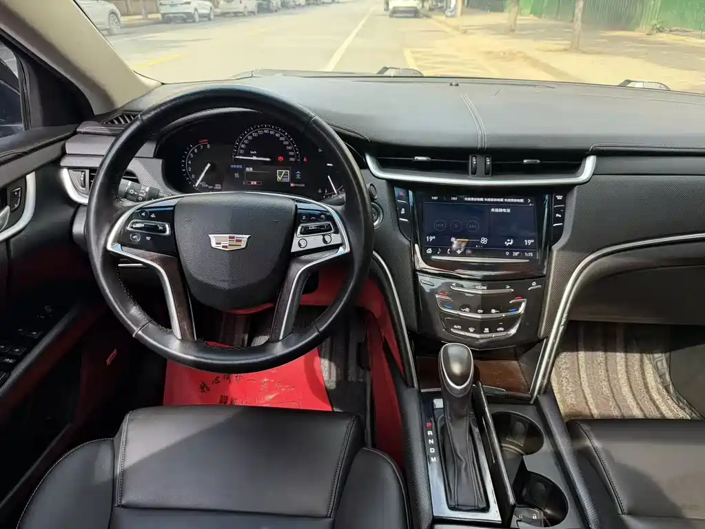 Cadillac XTS — миниатюра 7