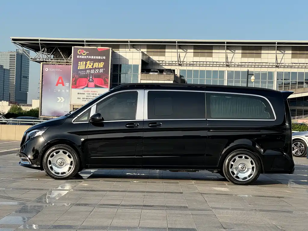 Mercedes-Benz Vito 2021 2.0T 7 мест
