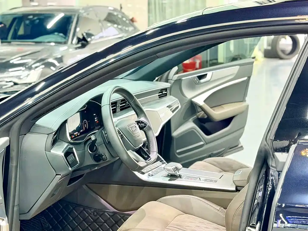 Audi A7L — миниатюра 8