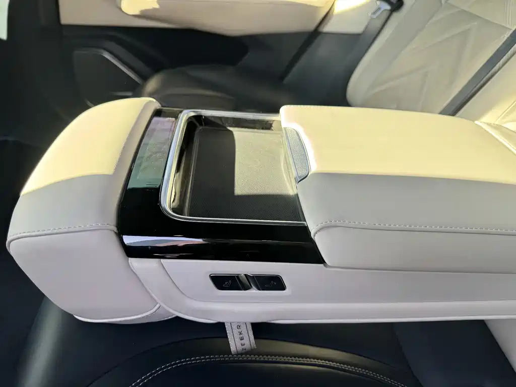 ZEEKR EXTREME KRYPTON 001