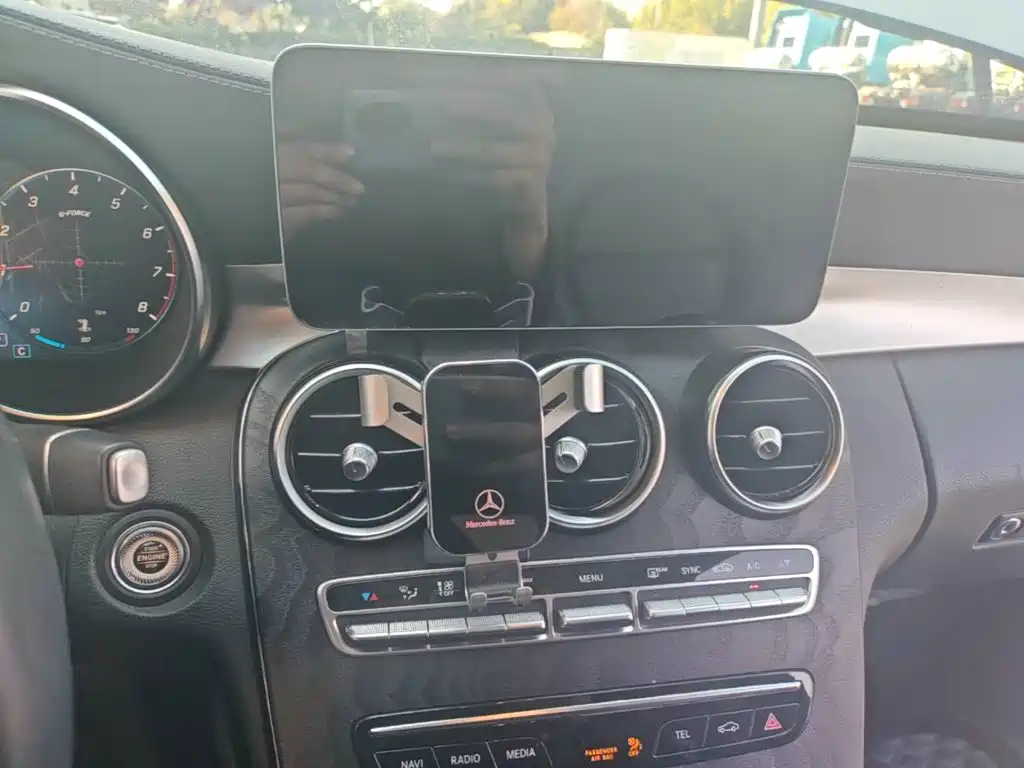 Mercedes-Benz C-Class — миниатюра 13