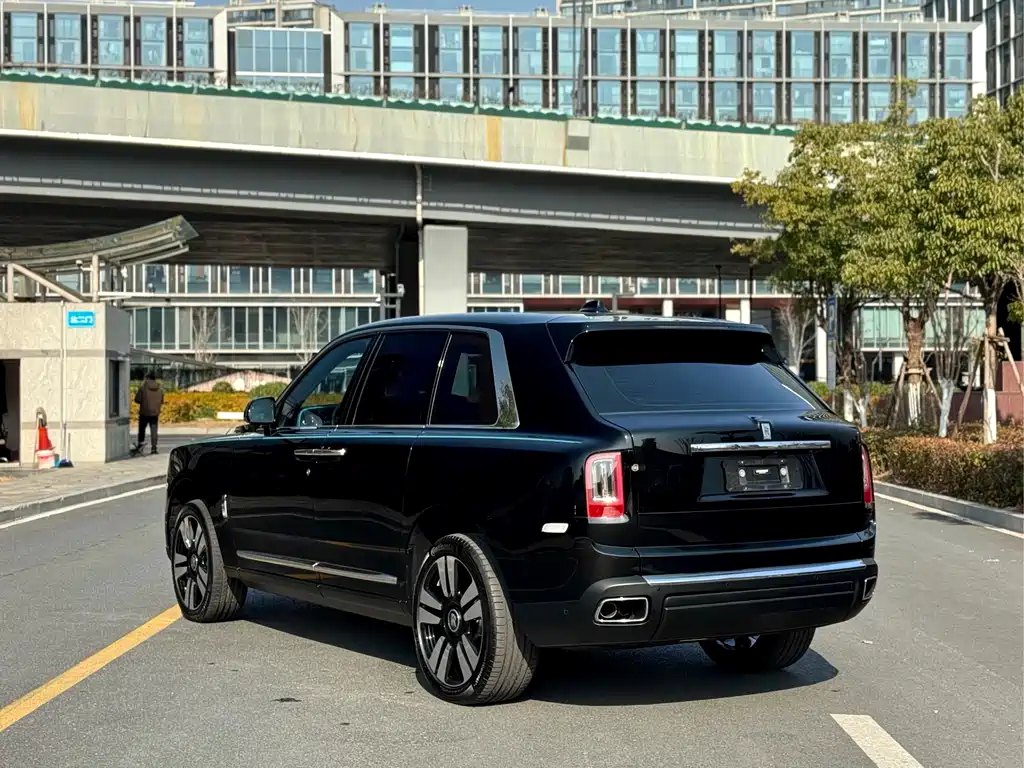 ROLLS-ROYCE CULLINAN