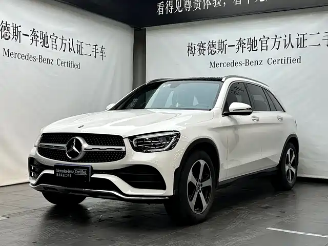 MERCEDES-BENZ GLC