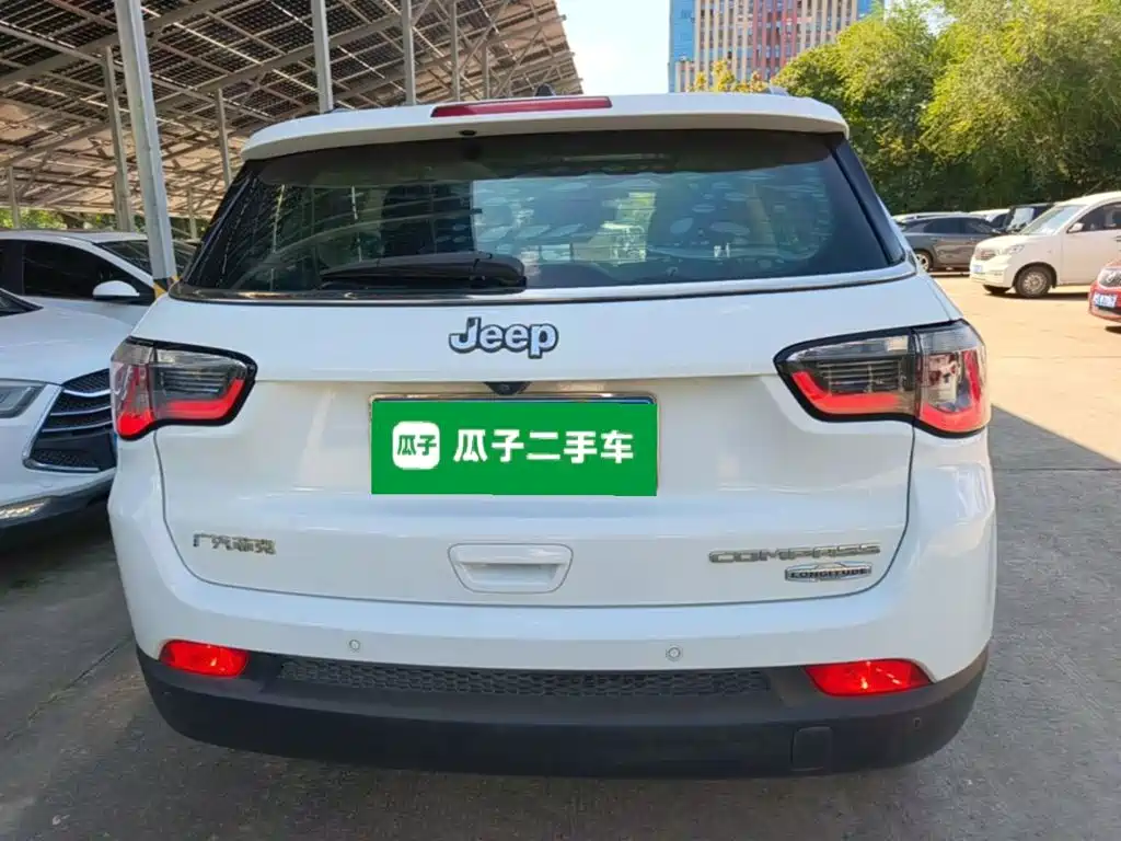 Jeep Compass — миниатюра 6