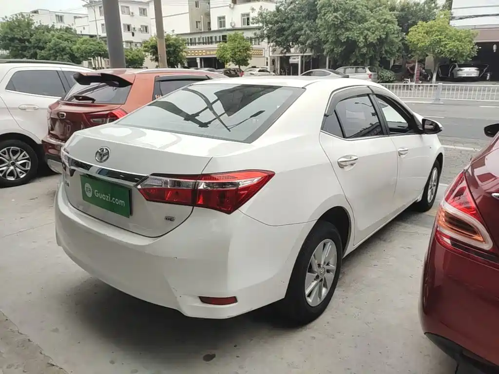 Toyota Corolla — миниатюра 7