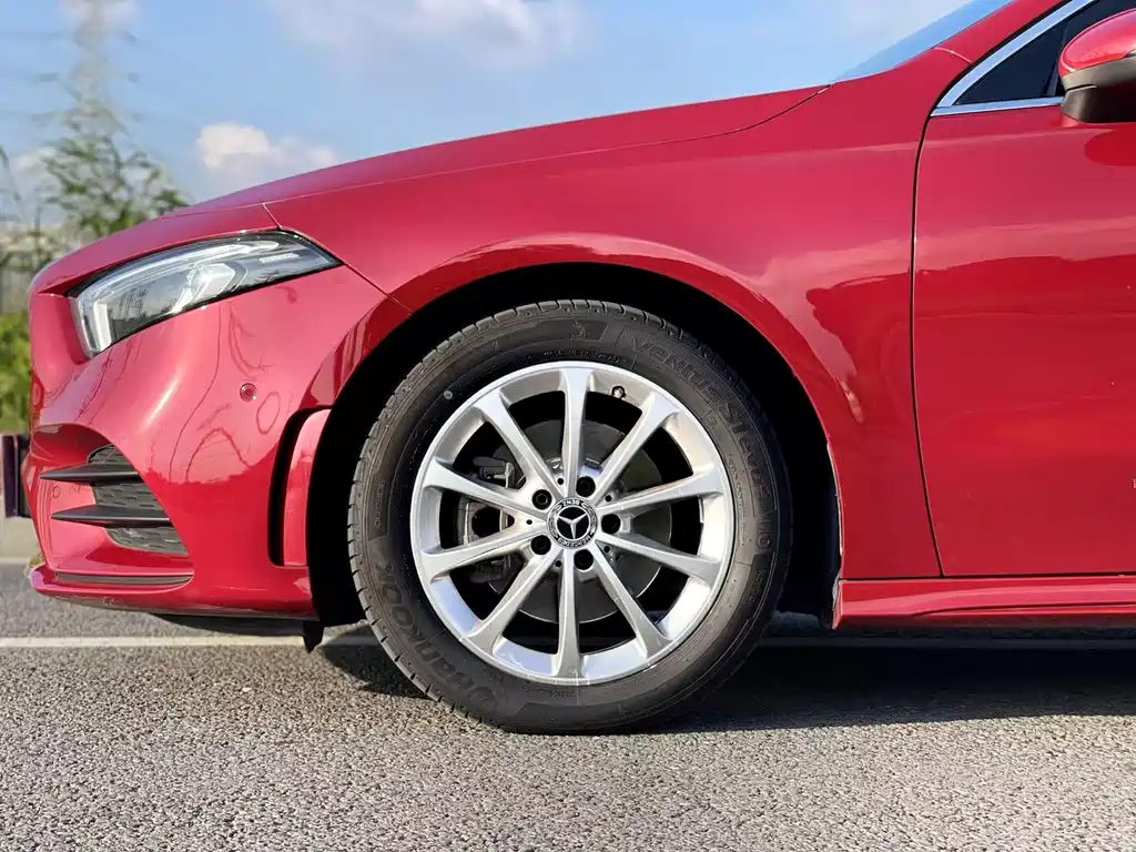 MERCEDES-BENZ A CLASS