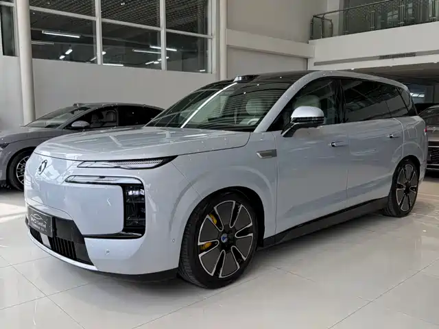 2025 Denza N8