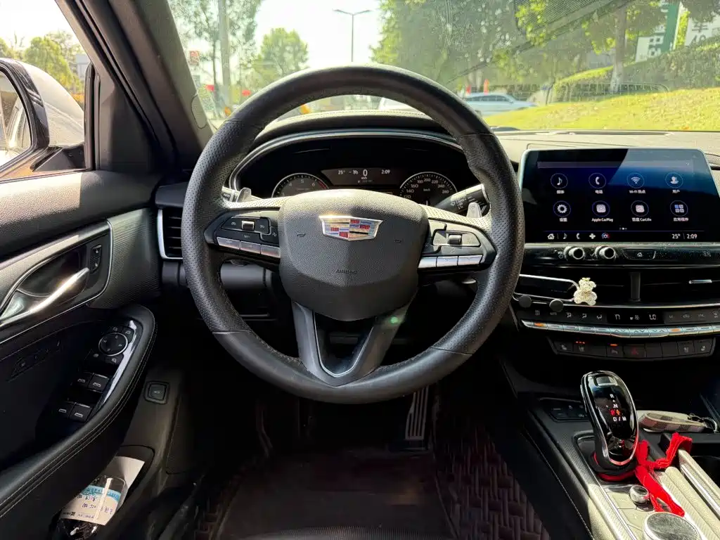 Cadillac CT5 — миниатюра 14