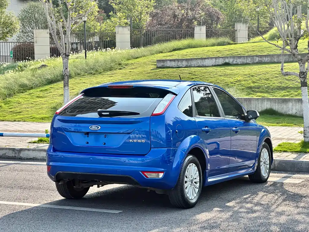 Ford Focus 2013 1.8L AT Fashion