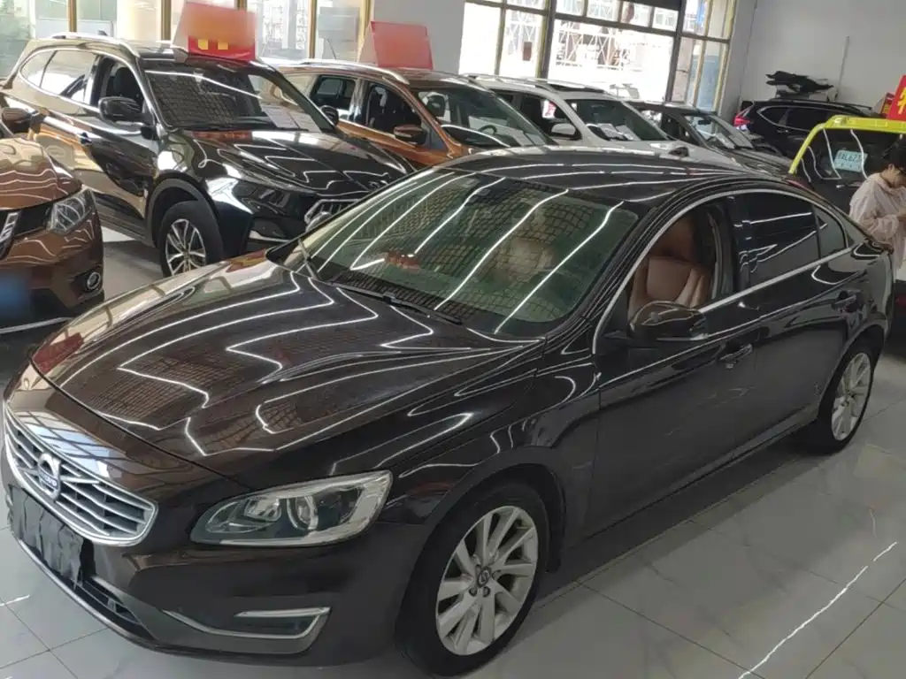 Volvo S60 — миниатюра 2