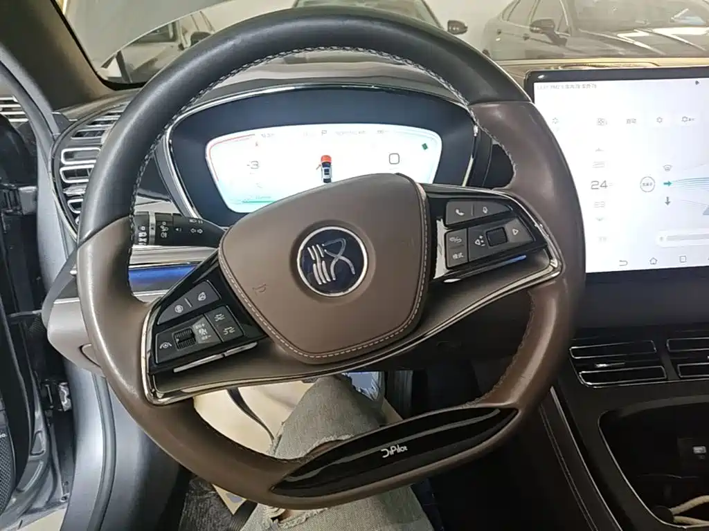 BYD Han — миниатюра 11