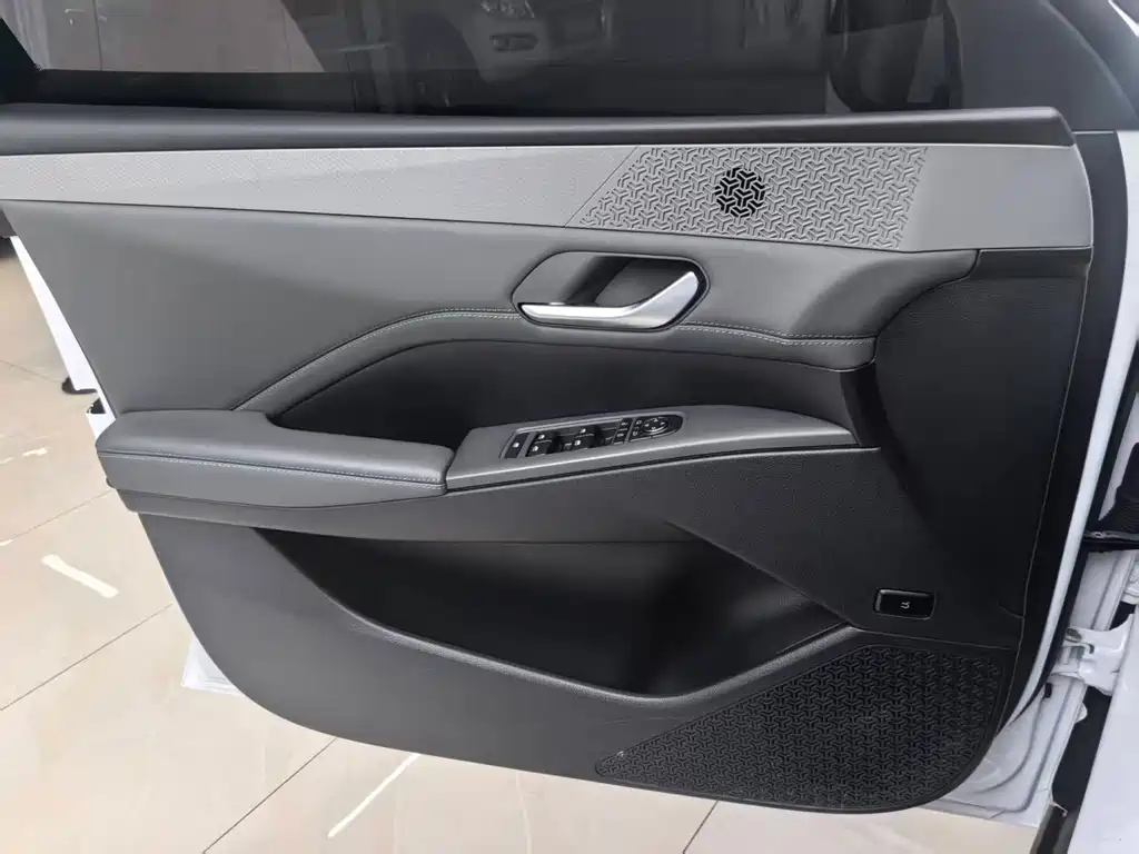 BYD Qin PLUS — миниатюра 17