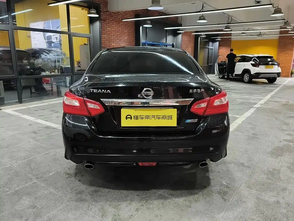 Nissan Teana — миниатюра 8