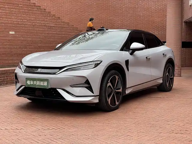 BYD SONG L EV 2025