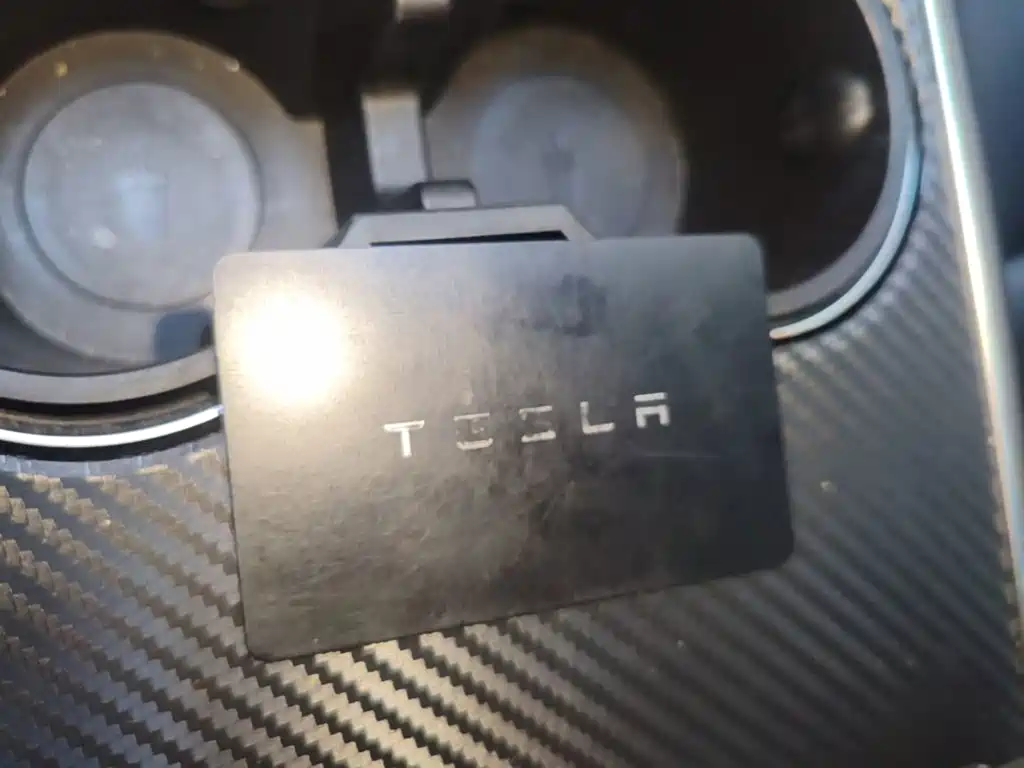 Tesla Model 3 — миниатюра 9