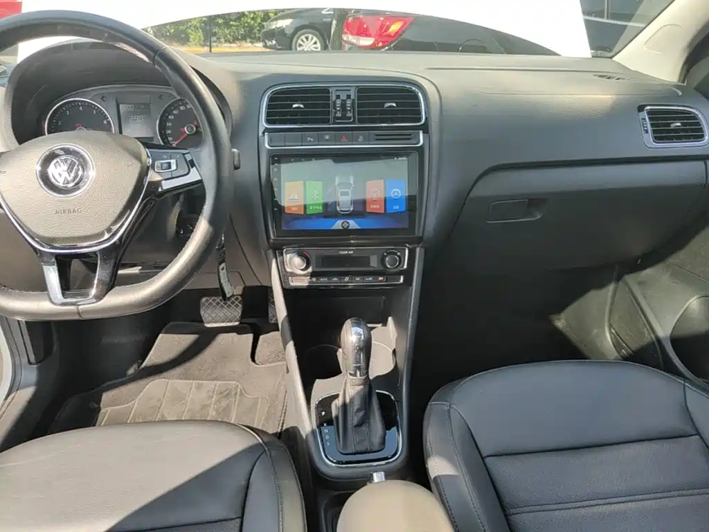 Volkswagen Polo — миниатюра 13