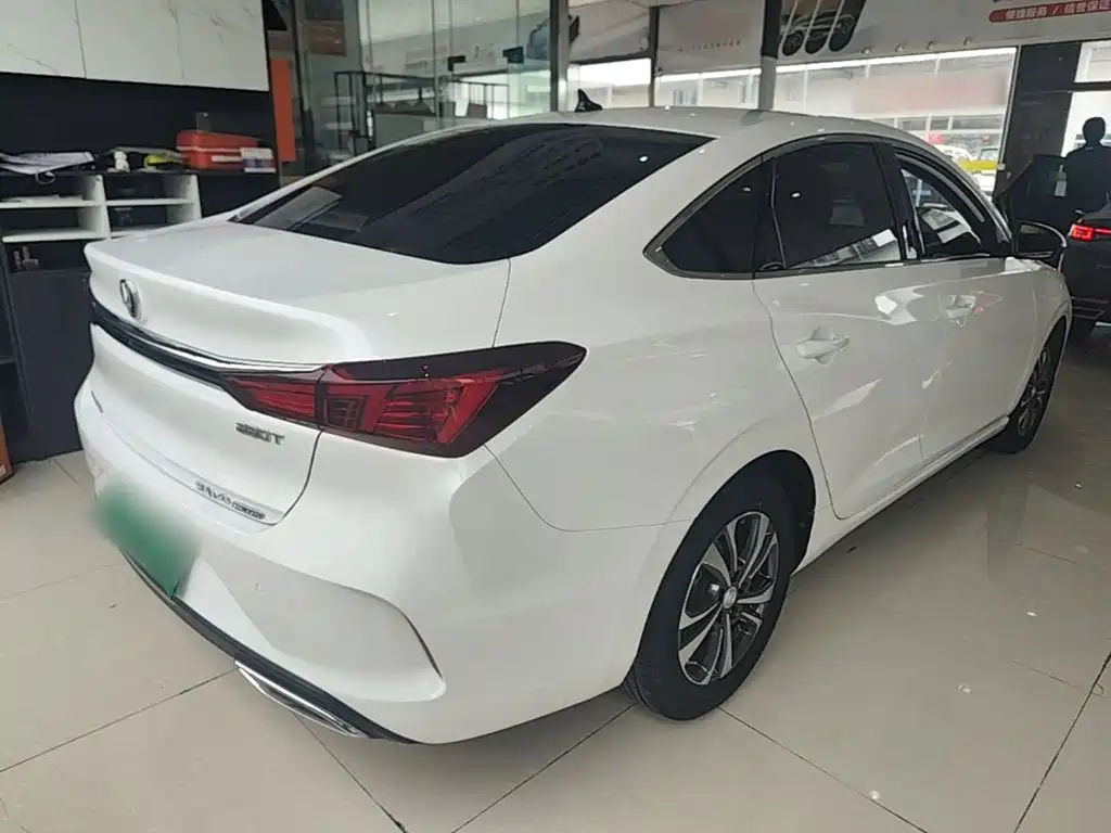 Changan Eado — миниатюра 7