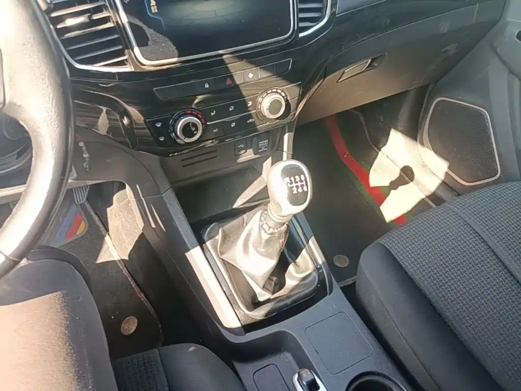 Isuzu Lingtuo — миниатюра 14