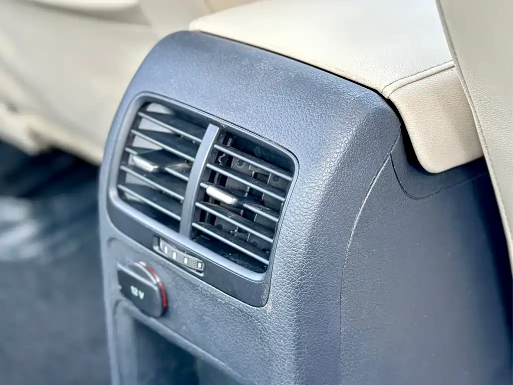 Volkswagen Sagitar — миниатюра 17
