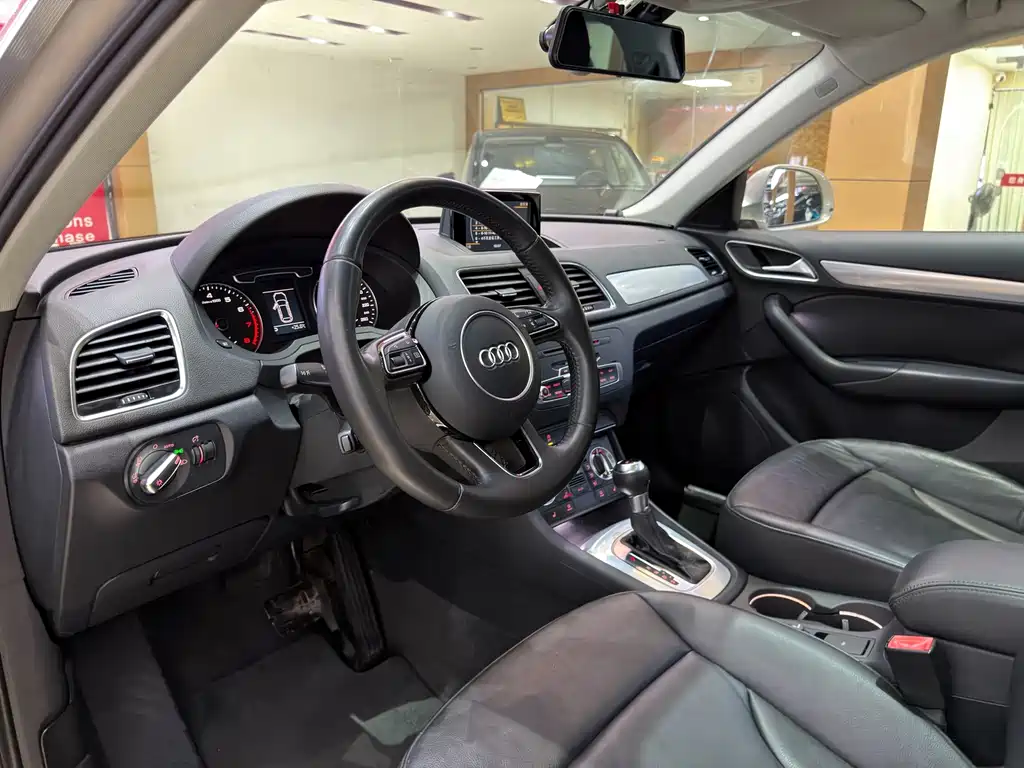 Audi Q3 — миниатюра 12
