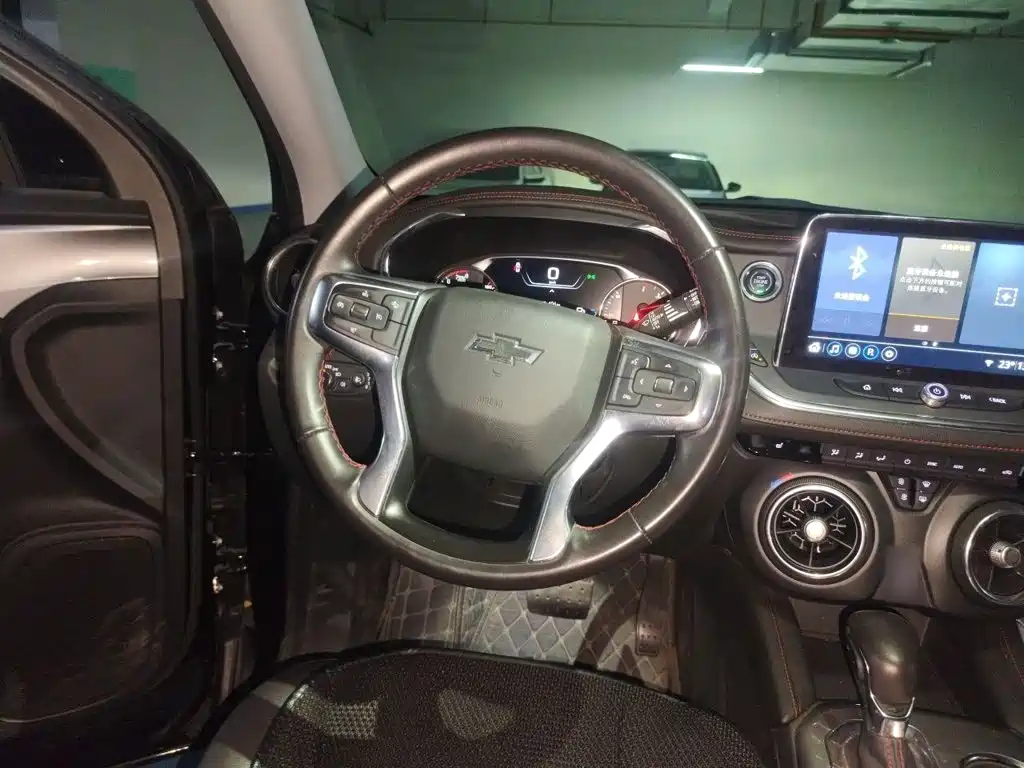 Chevrolet Blazer — миниатюра 6