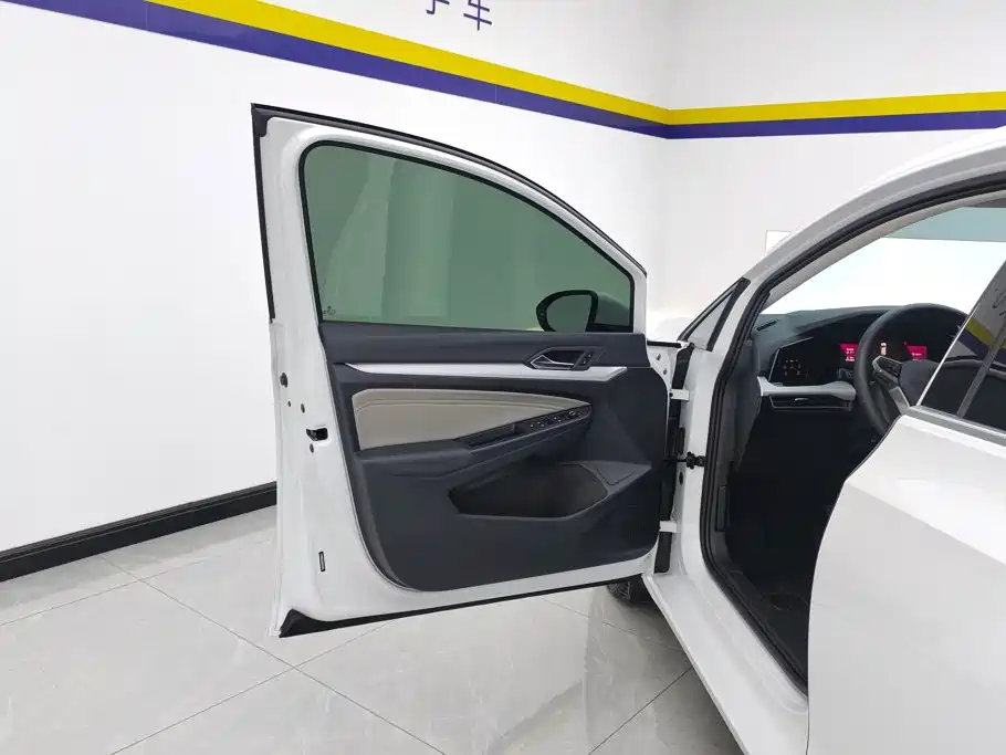 Volkswagen Golf — миниатюра 7