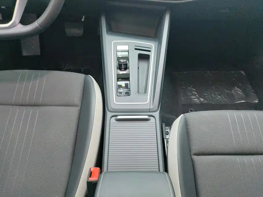 Volkswagen Golf — миниатюра 16