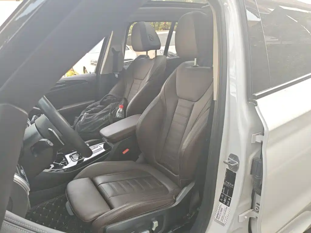 BMW X3 — миниатюра 15