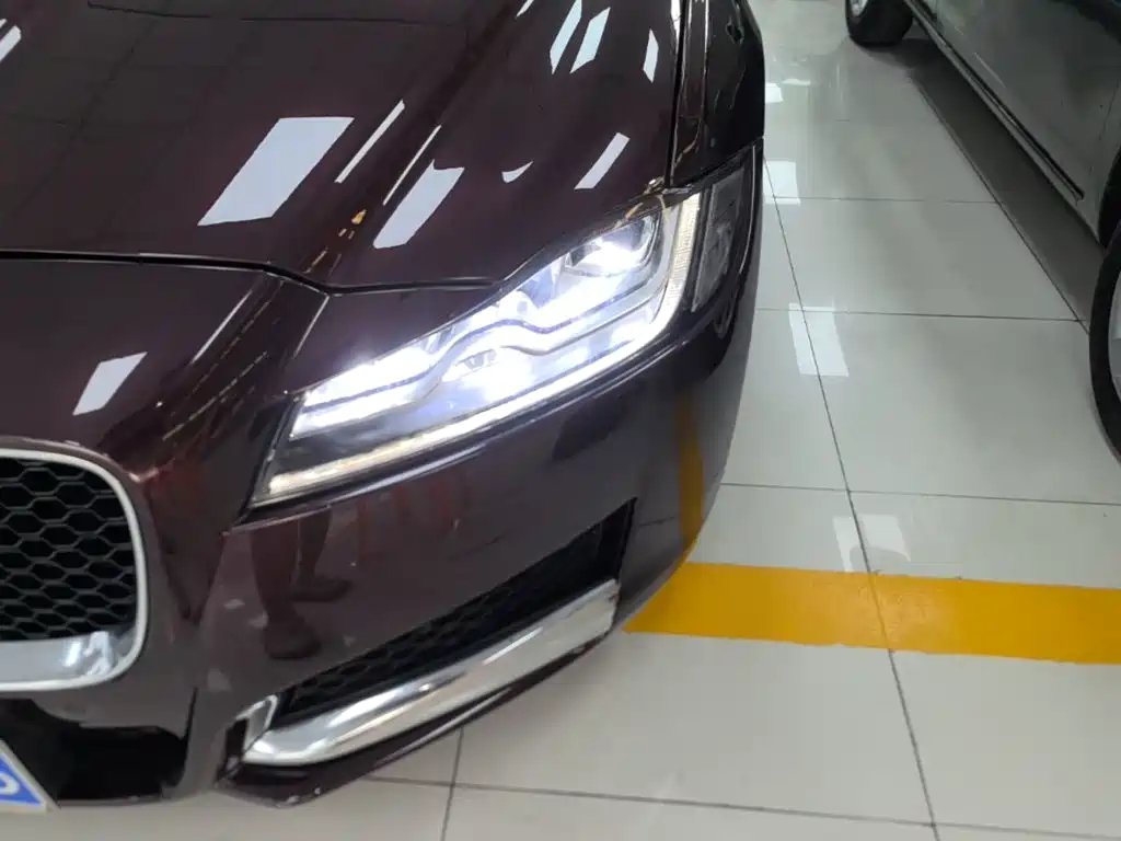 Jaguar XFL — миниатюра 24