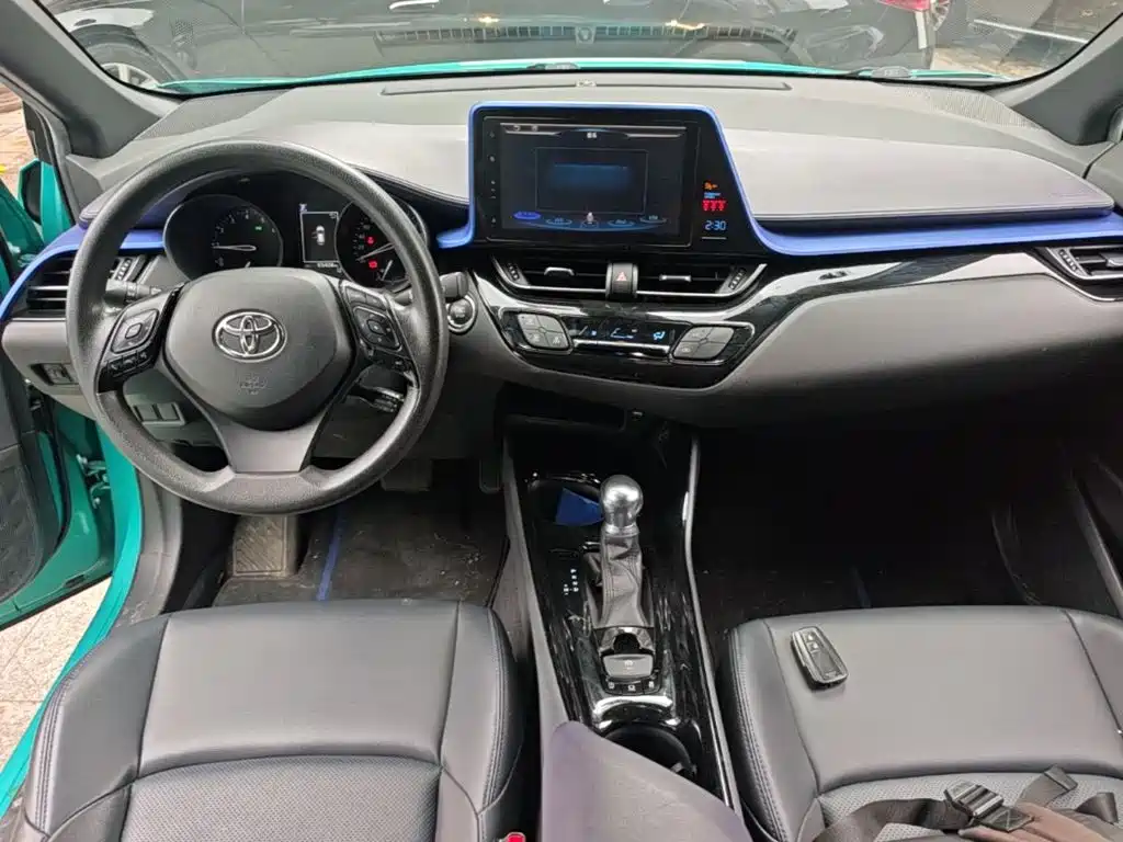 Toyota C-HR — миниатюра 10
