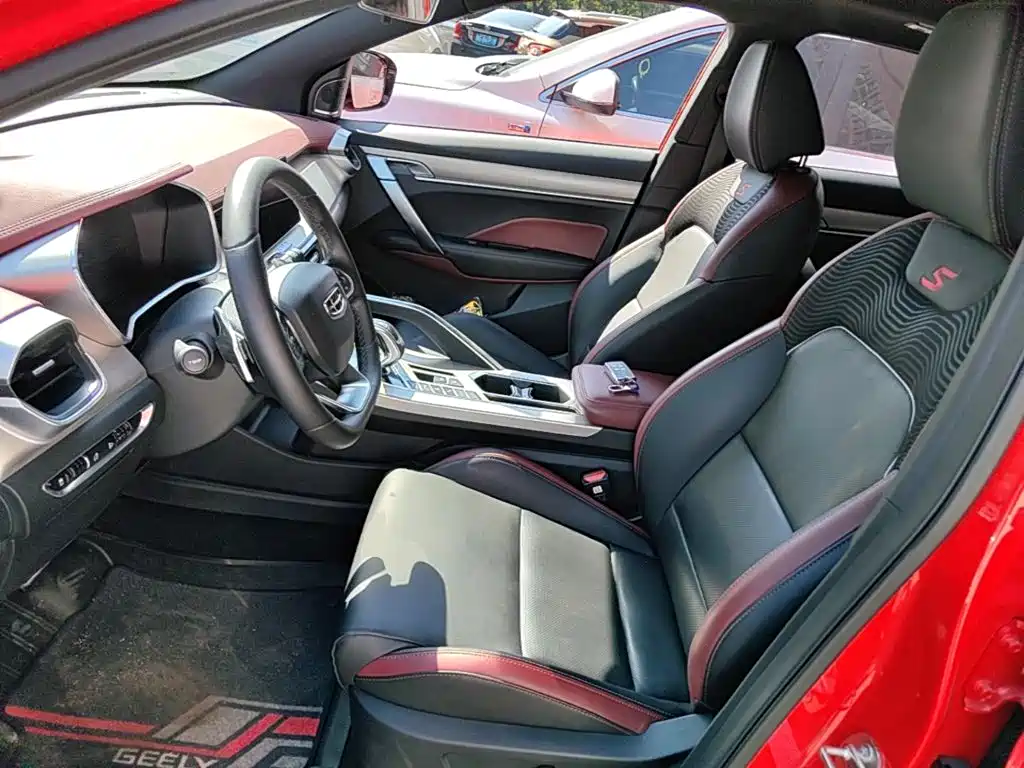 Geely Binyue — миниатюра 15