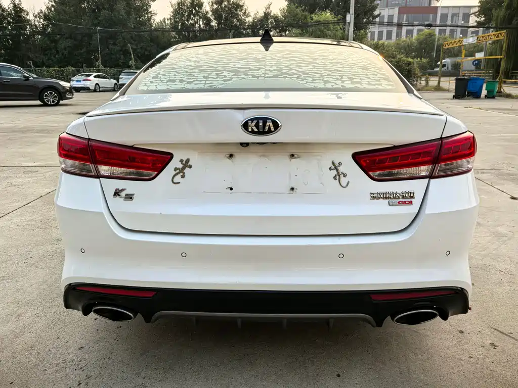Kia K5 — миниатюра 6