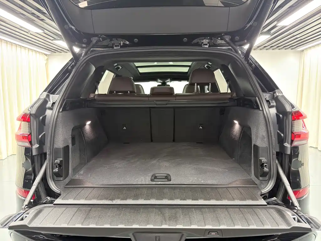 BMW X5 2022 xDrive 40Li M Sport