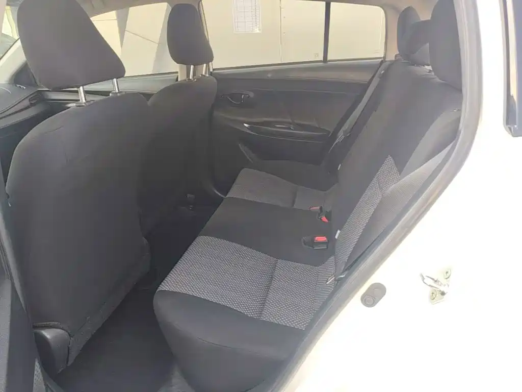 Toyota Vios FS — миниатюра 17