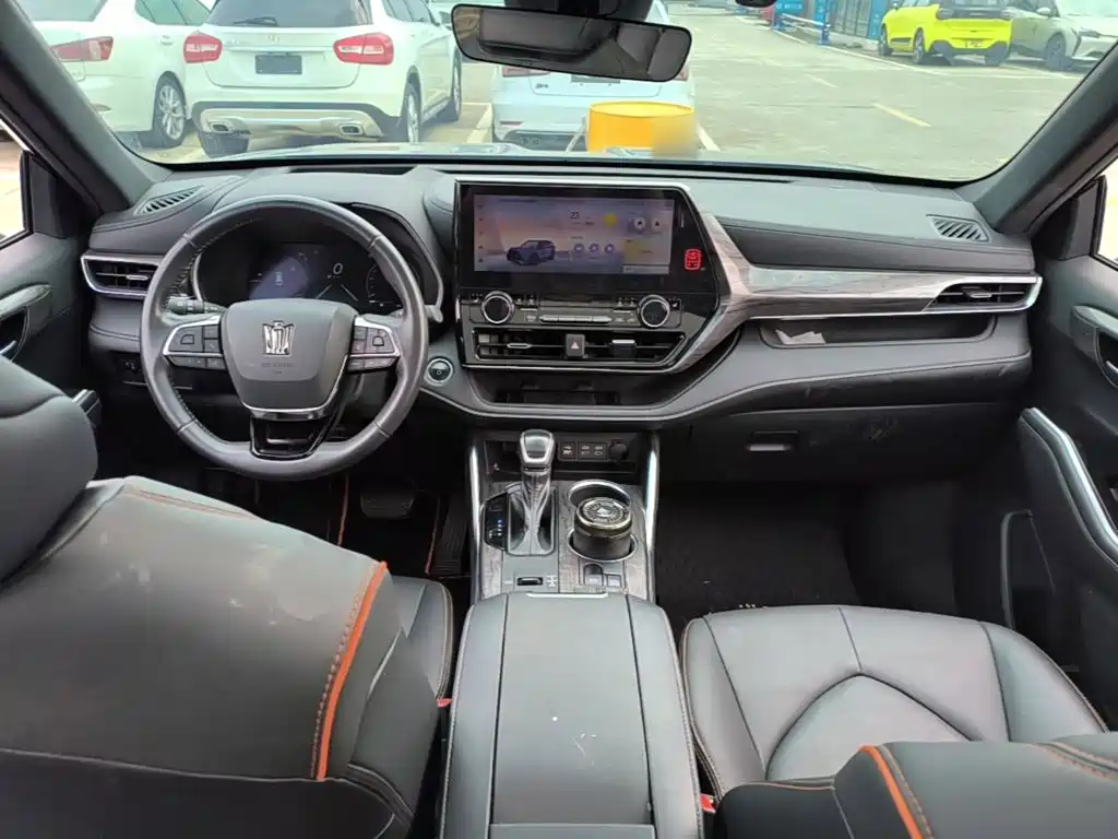 Toyota Crown Kluger — миниатюра 10