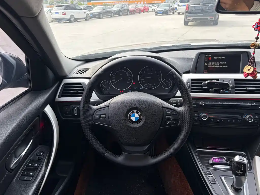 BMW 3 Series — миниатюра 10
