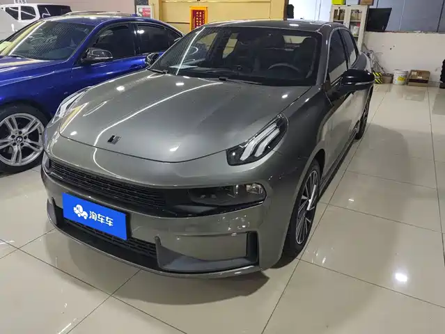 2022 Lynk & Co 03