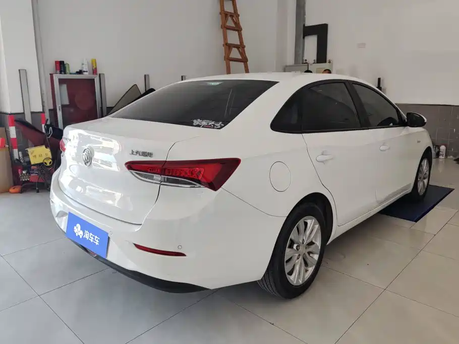 Buick Excelle — миниатюра 3