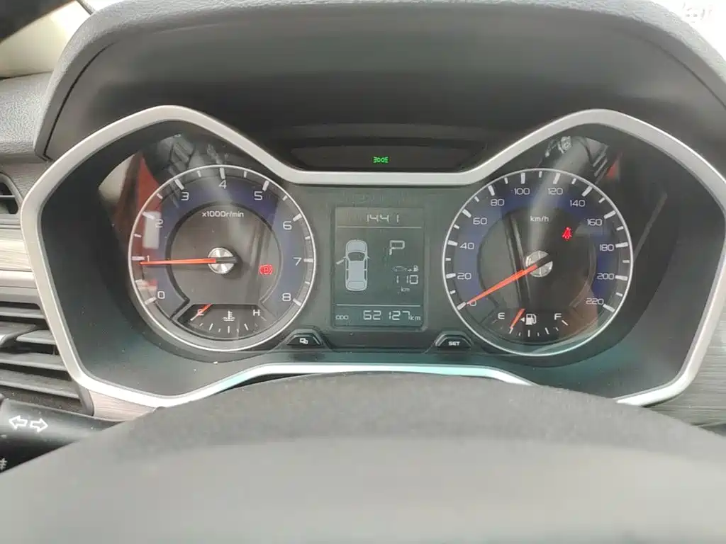 Geely Vision X3 — миниатюра 12