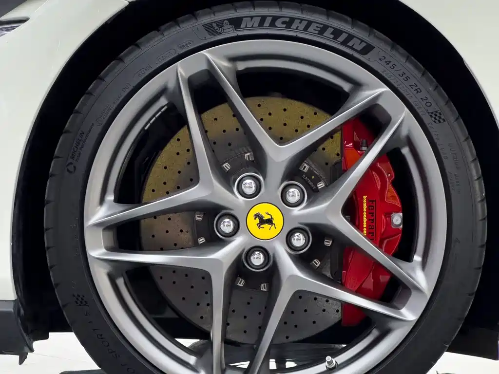 Ferrari Roma — миниатюра 8