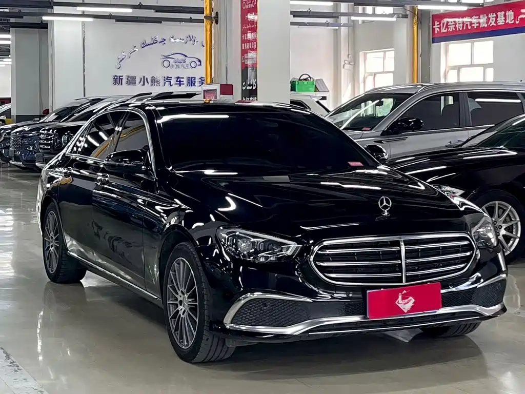 Mercedes-Benz E-Class — миниатюра 3