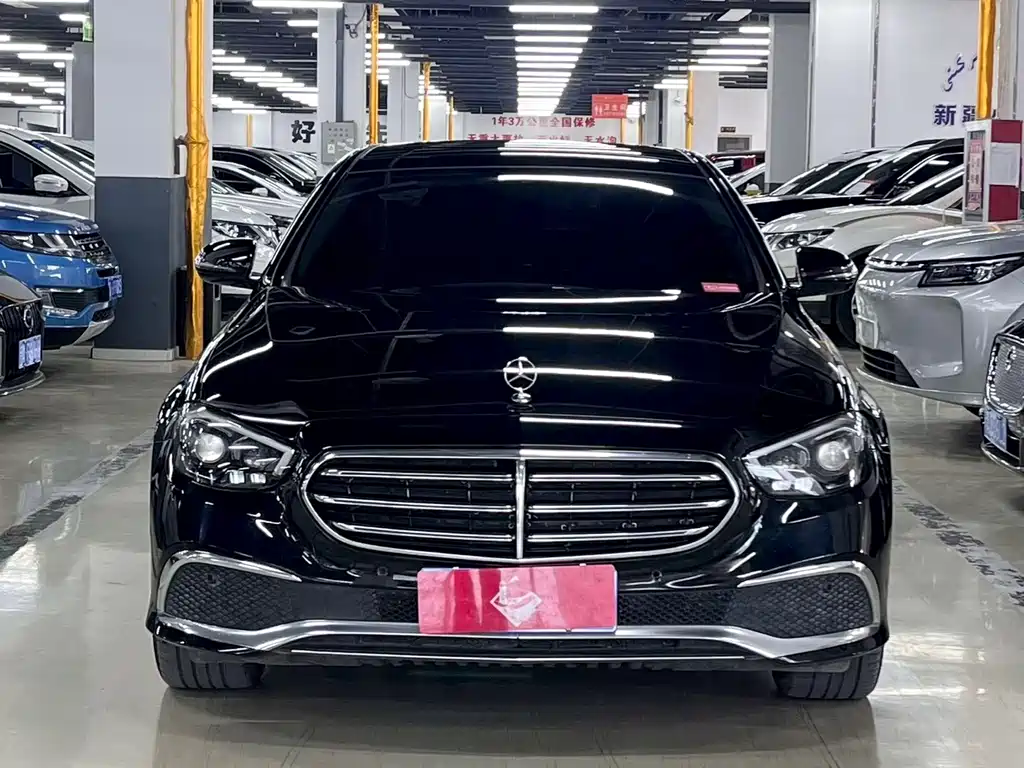 Mercedes-Benz E-Class — миниатюра 2