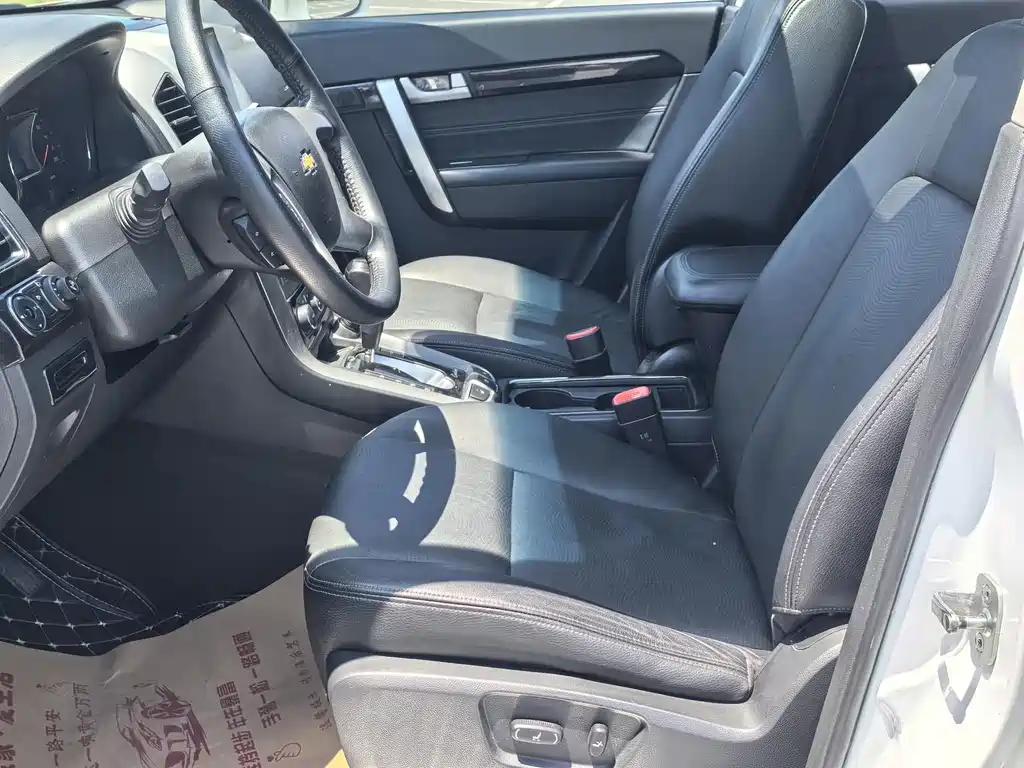 Chevrolet Captiva — миниатюра 12