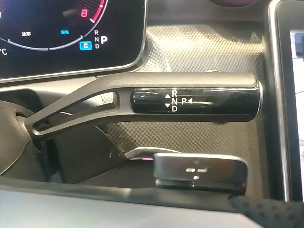 Mercedes-Benz C-Class — миниатюра 14