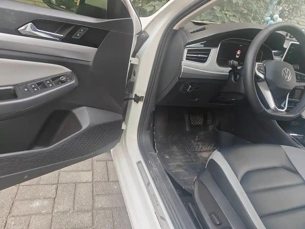 Volkswagen Bora — миниатюра 12