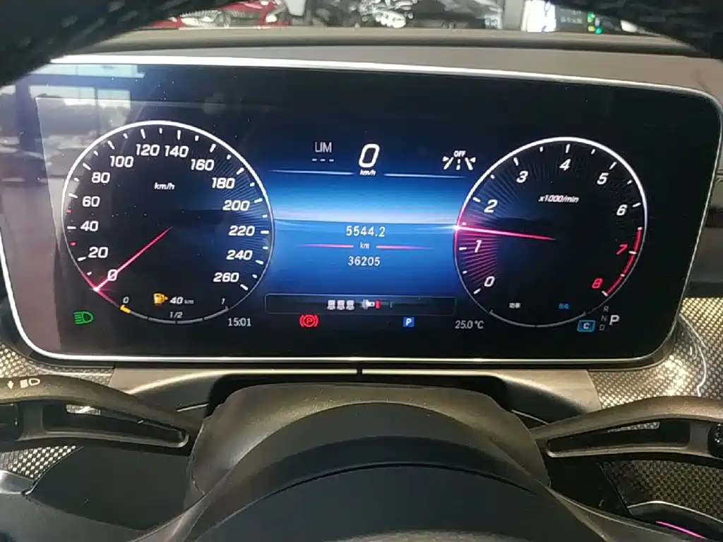 Mercedes-Benz C-Class — миниатюра 12