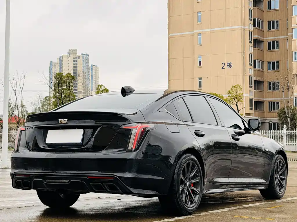 Cadillac CT5 — миниатюра 8