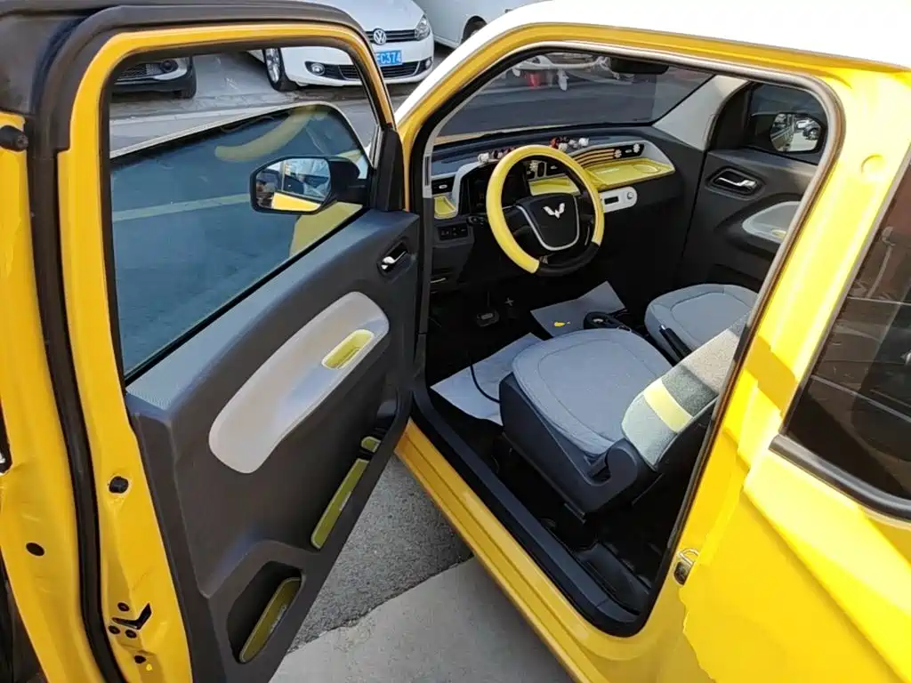 Wuling MINIEV — миниатюра 16