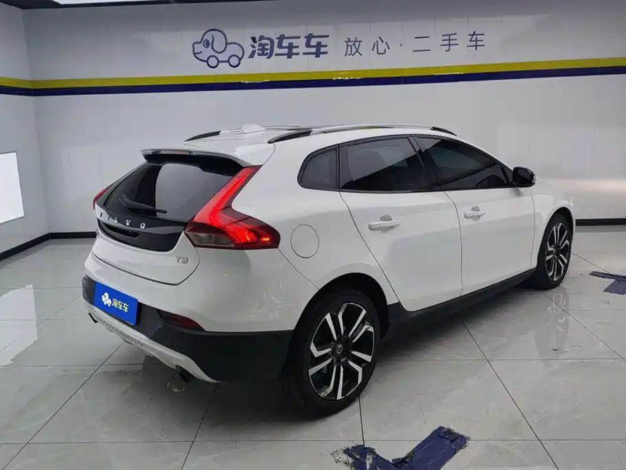 Volvo V40 — миниатюра 3